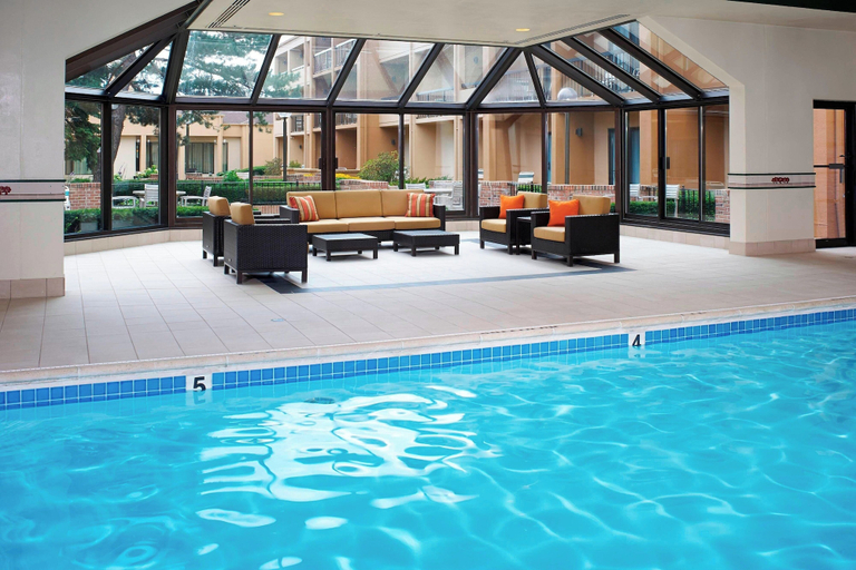Sport & Beauty, Courtyard by Marriott Chicago Arlington Heights / South, Cook
