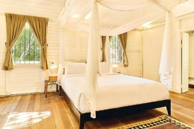 Bedroom 27