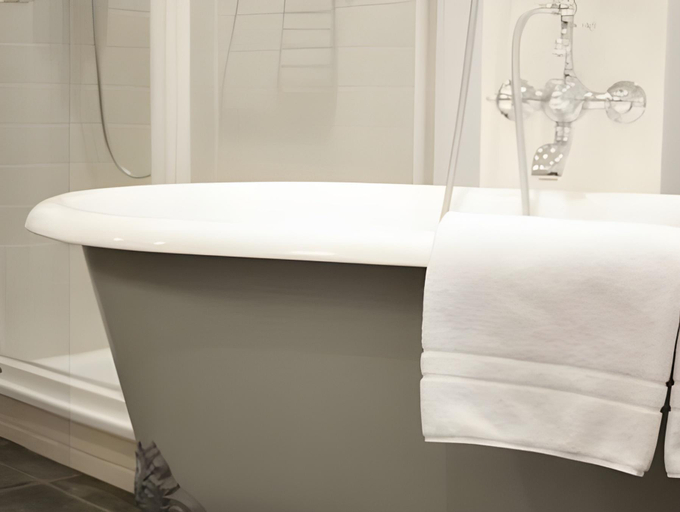 Bathroom 12