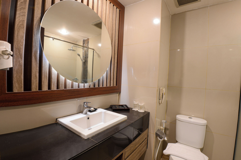 Bathroom 8