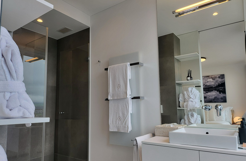 Bathroom 6