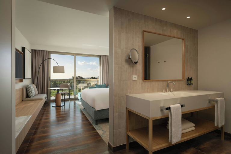 Bathroom 4, Algarve Marriott Salgados Golf Resort & Spa, Albufeira