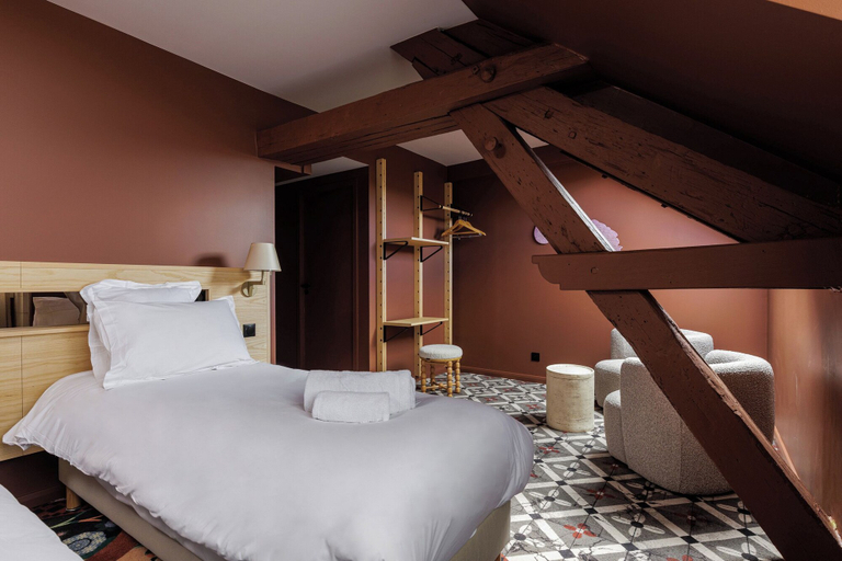 Bedroom 25