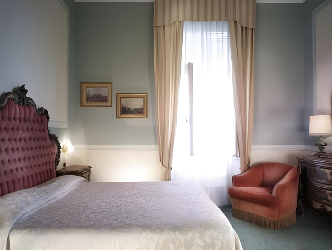 Bedroom 21