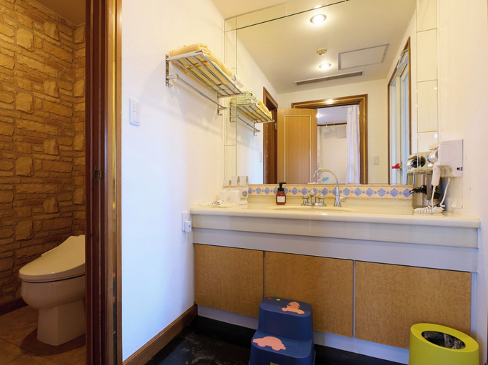Bathroom 3, Ikaho no mori Kids Paradise, Shibukawa