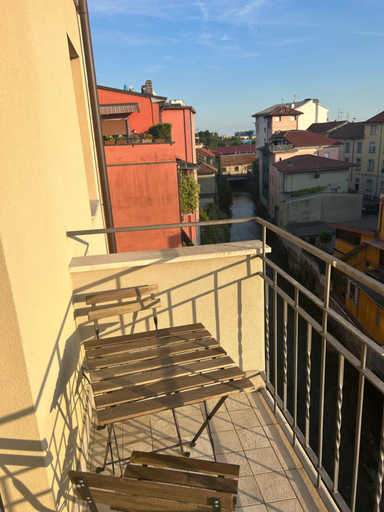 Others 5, Bed Station -self check in-, Bergamo