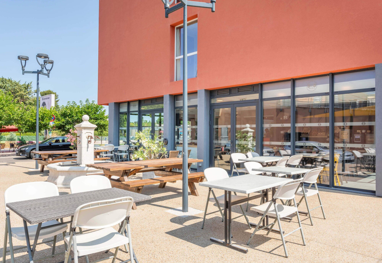 Food & Drinks 5, B&B HOTEL Aix en Provence Venelles, Bouches-du-Rhône
