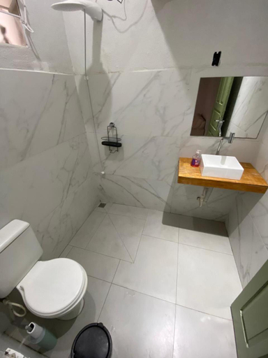 Bathroom, Gup Hostel, Curitiba