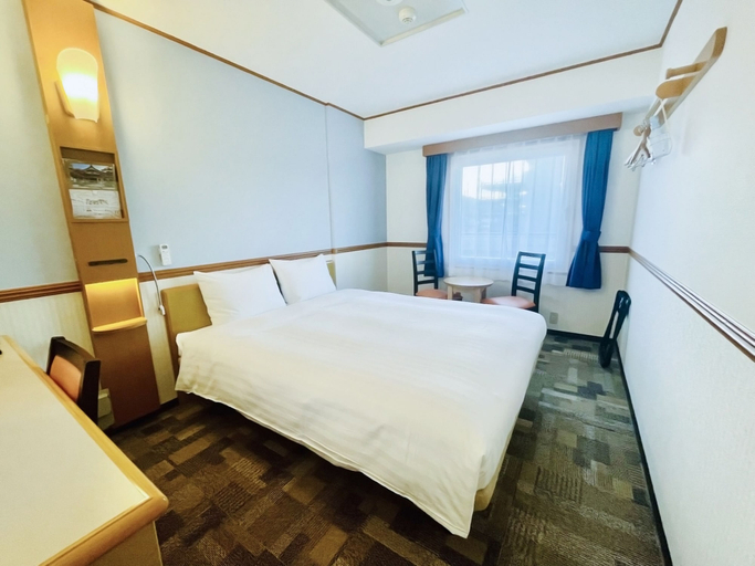 Bedroom 4, Toyoko Inn Higashi Hiroshima Station, Higashihiroshima