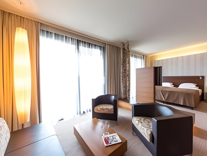 Bedroom 9