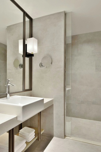 Bathroom 4, Courtyard by Marriott Siliguri, Darjiling