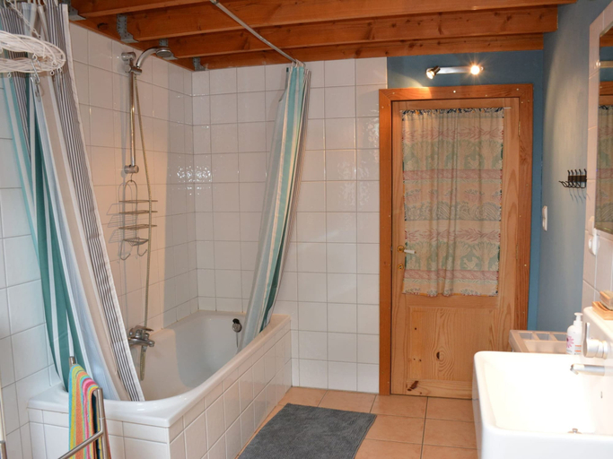 Bathroom 3, Cozy Farmhouse Near Houffalize, Luxembourg