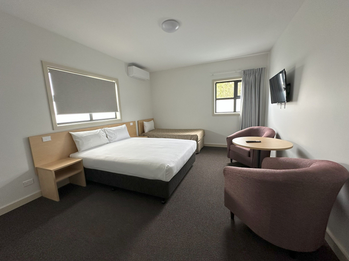 Bedroom 12