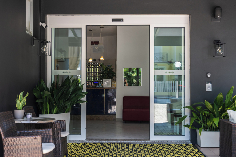 Exterior & Views 2, Hotel Chery, Ravenna