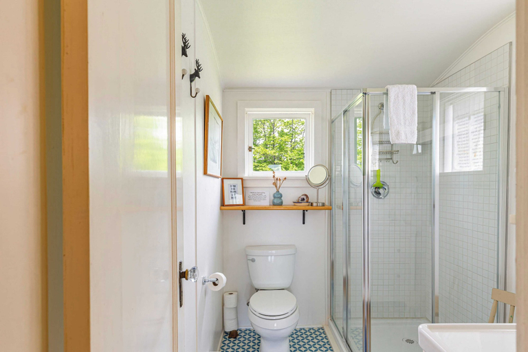 Bathroom 3, Sunlight Beach Getaway by Avantstay Views, Island