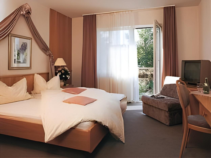 Bedroom 5