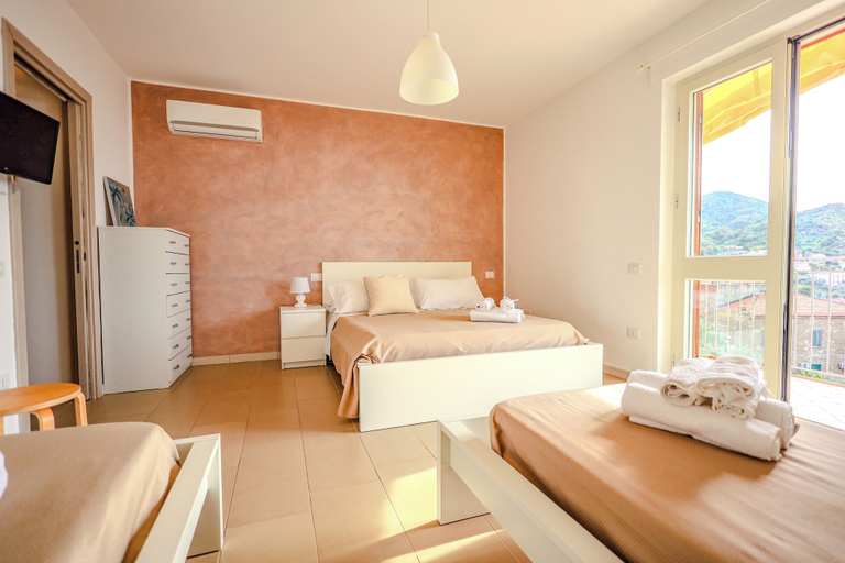 Bedroom 4, Cilento Holiday Village, Salerno