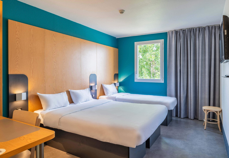 Bedroom 6