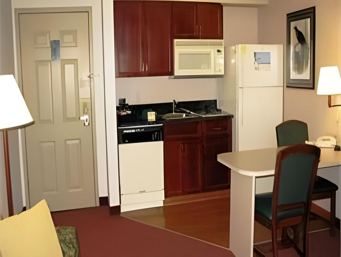Dining Room 11