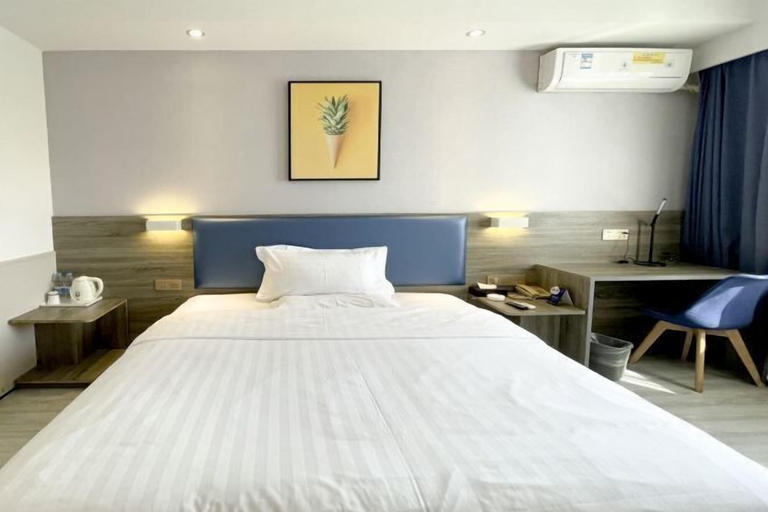 Bedroom 2, Jingying Hotel, Suzhou
