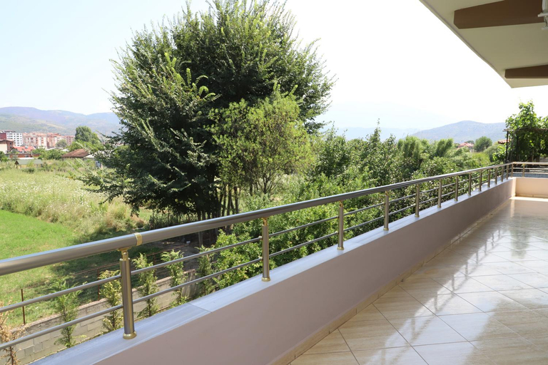 Others 4, Villa Fjorentin Berat, Beratit