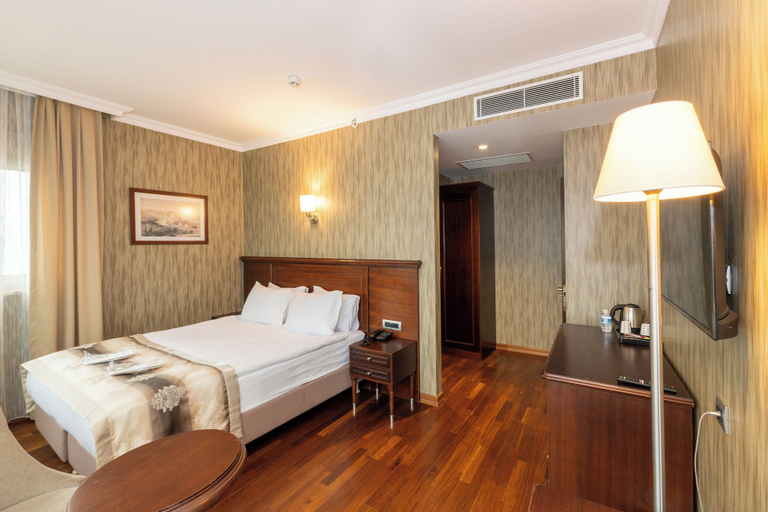 Bedroom 2, Crestium Taksim Prive&Spa, Beyoğlu