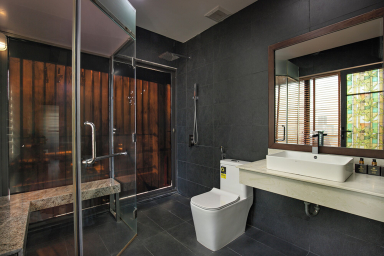Bathroom 4, Palazzo Boutique Hotel, Da Nang