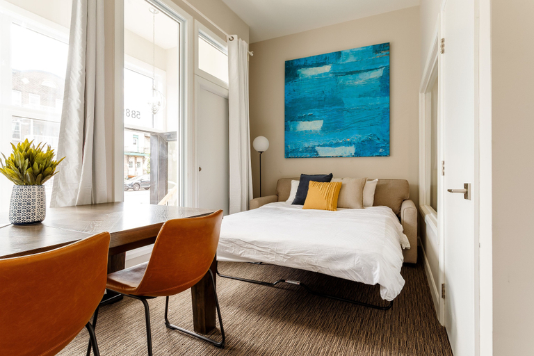 Bedroom 18
