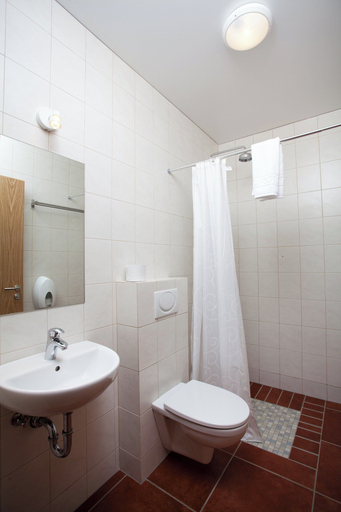 Bathroom 3, Alfheimar Hotel, Borgarfjarðarhreppur