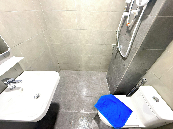 Bathroom 20