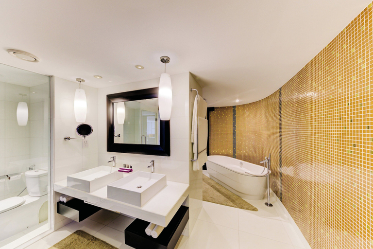 Bathroom 5, Cinnamon Grand Colombo, Colombo