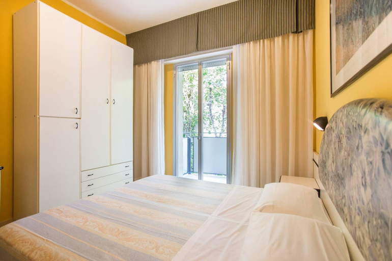 Bedroom 5, Hotel Madison, Rimini