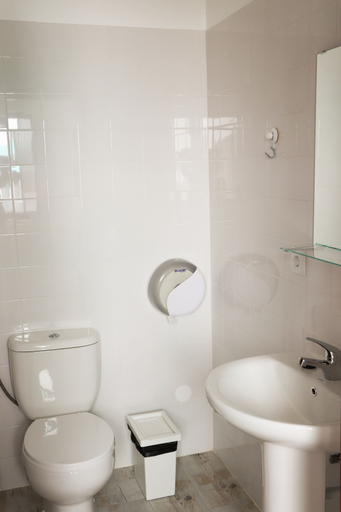 Bathroom 4, WOT Peniche Social, Peniche