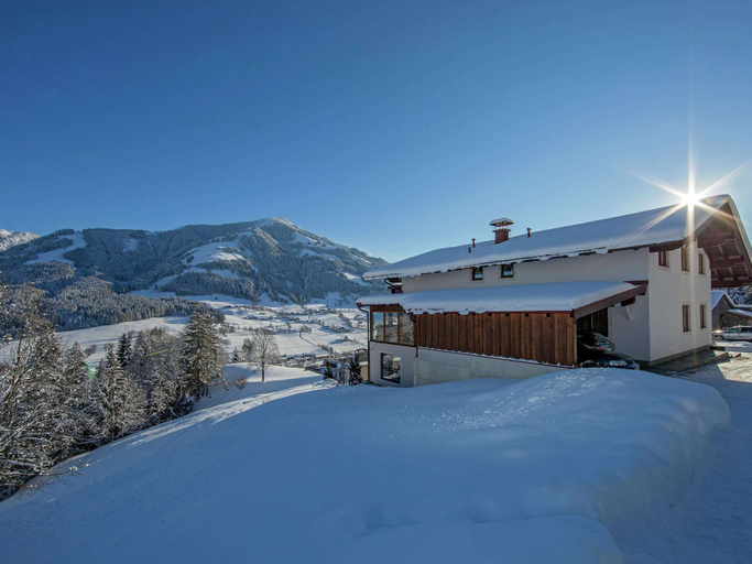 Exterior & Views 2, Apartment Brixen near Ski Lift, Kitzbühel