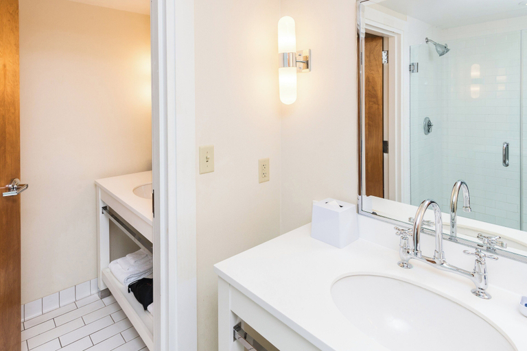 Bathroom 5, Four Points by Sheraton Eastham Cape Cod, Barnstable