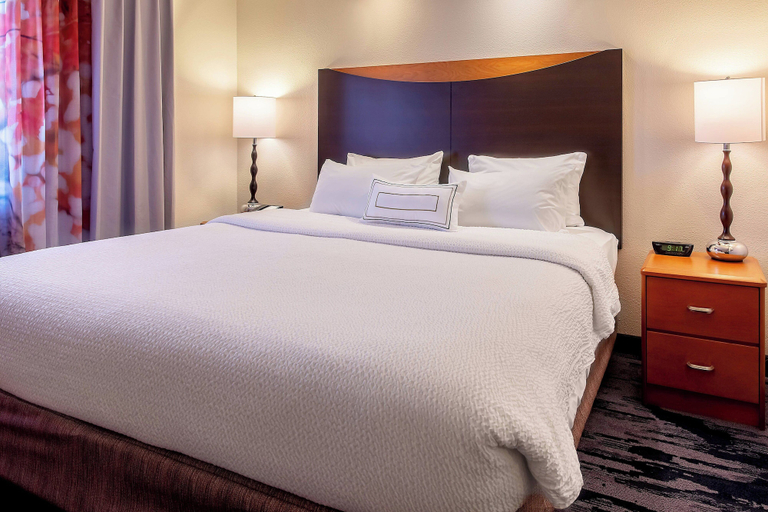 Bedroom 4, Fairfield Inn & Suites by Marriott Minneapolis Eden Prairie, Hennepin