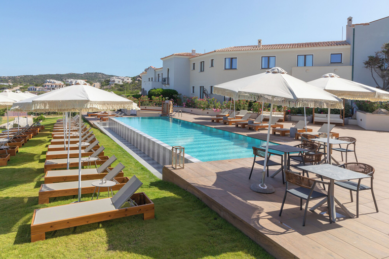Sport & Beauty 2, Mangia's Santa Teresa Sardinia, Curio Collection by Hilton, Olbia-Tempio