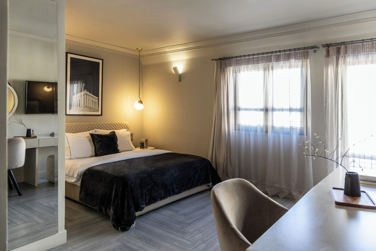Bedroom 2, Oniro City, Attica