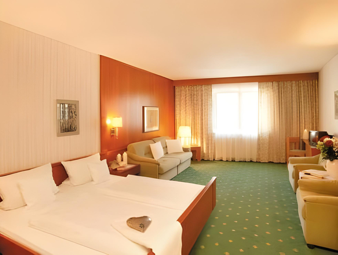 Bedroom 14