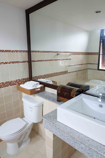 Bathroom 4, Karinthip Village, Muang Chiang Mai