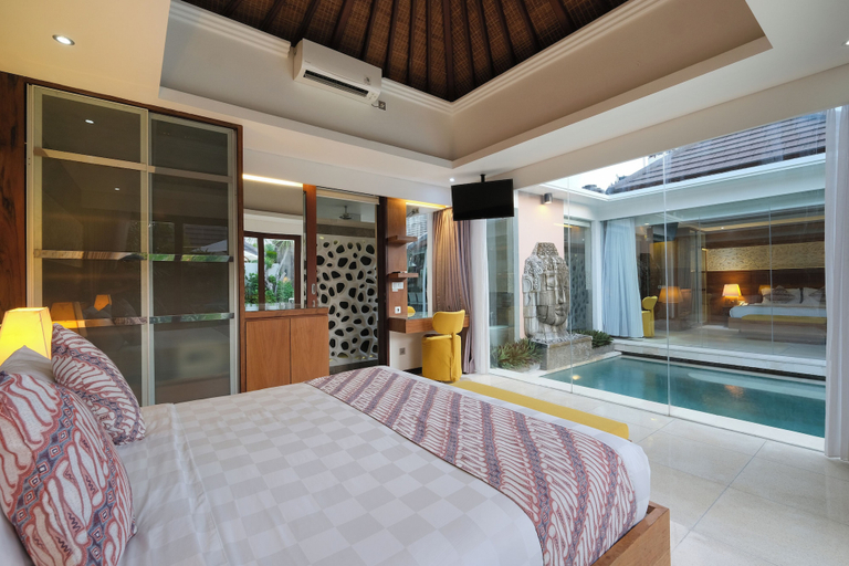 Others 4, Villa Ava, Badung