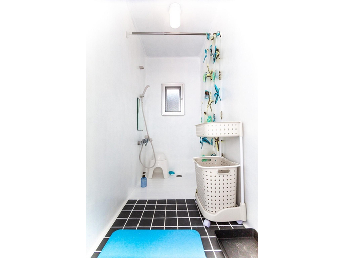 Bathroom 3, Guest House Ocean <Irabu Island>, Miyakojima