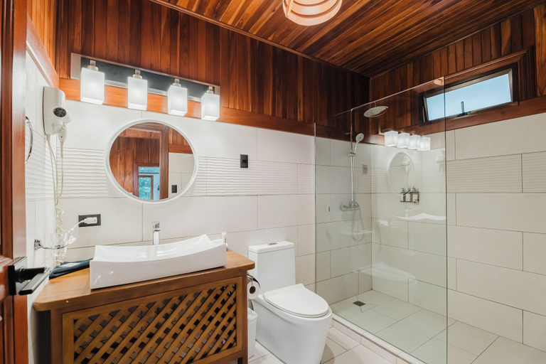 Bathroom 5, Hotel Heliconia - Monteverde, Puntarenas