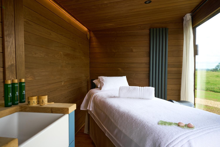 Bedroom, Barnsdale Lodge Hotel, Rutland