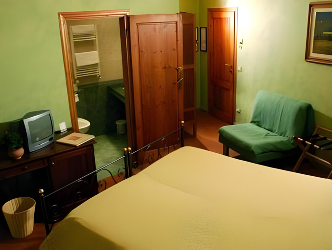 Bedroom 10