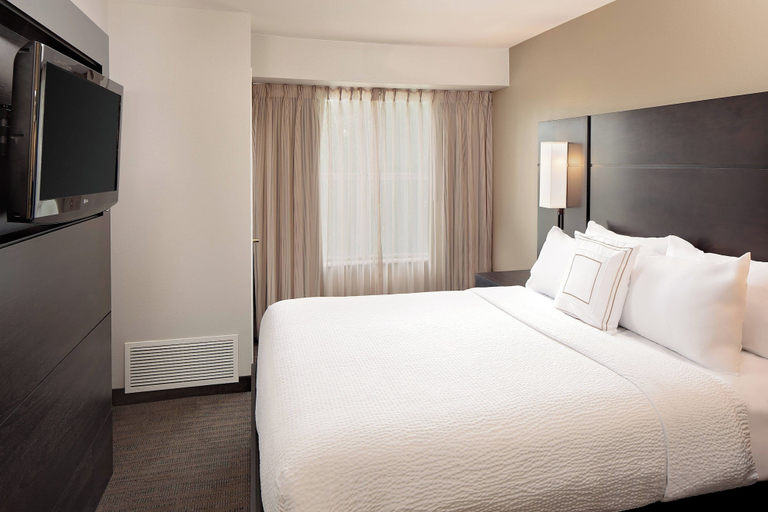 Bedroom 3, Residence Inn by Marriott Arlington, Arlington