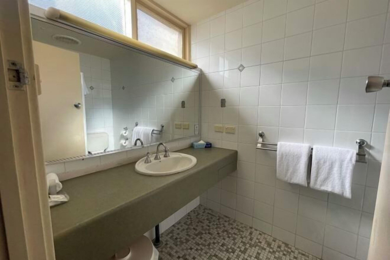 Bathroom 17
