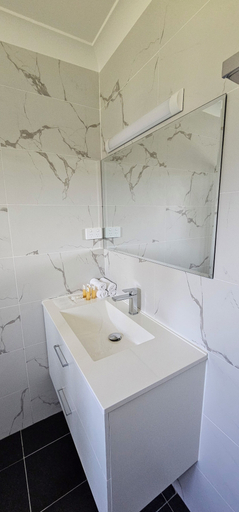 Bathroom 11