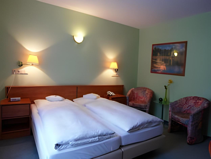Bedroom 8