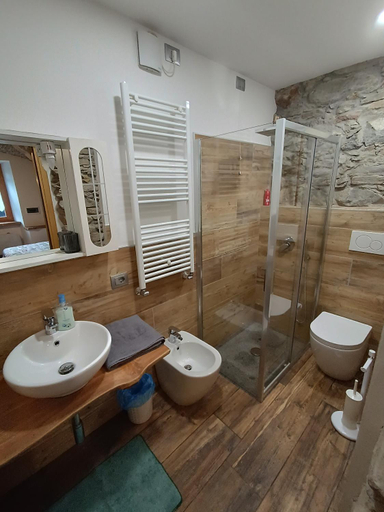 Others 4, B&B La Presef, Brescia